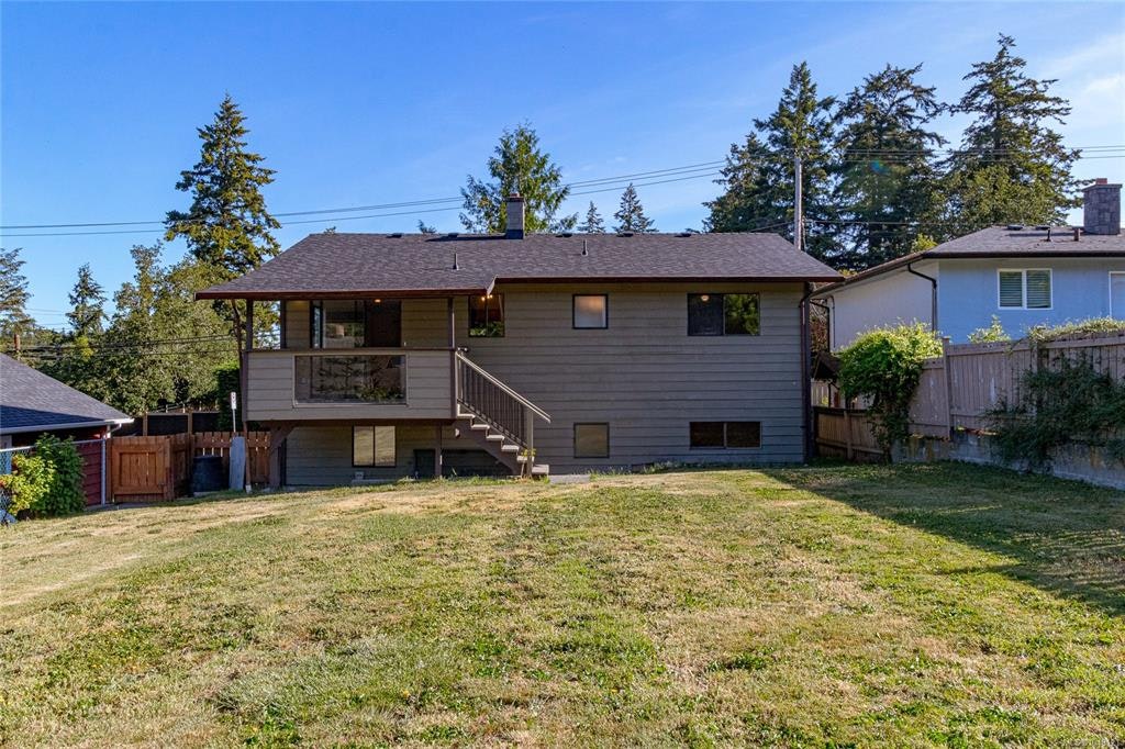 1389 Hastings Street, Saanich, BC, V8Z 2W6