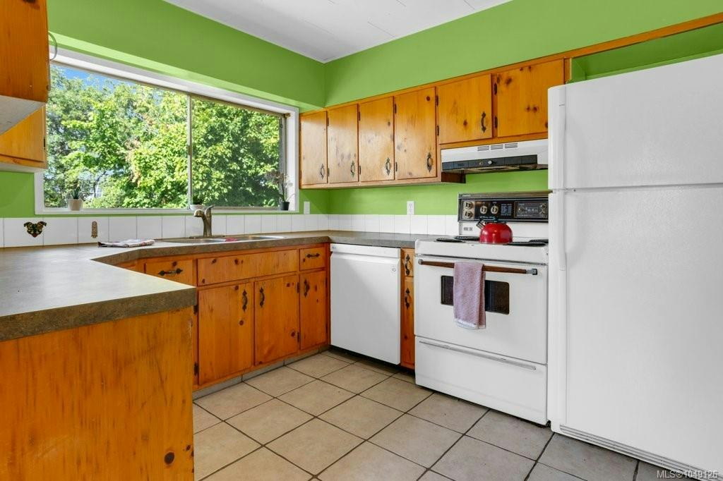 1746 Meredith Road, Nanaimo, BC, V9S 2M4 - 3