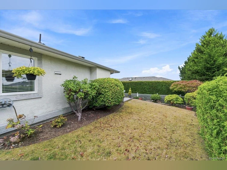 11-6595 Groveland Drive, Nanaimo, BC, V9V 1S6 - 21