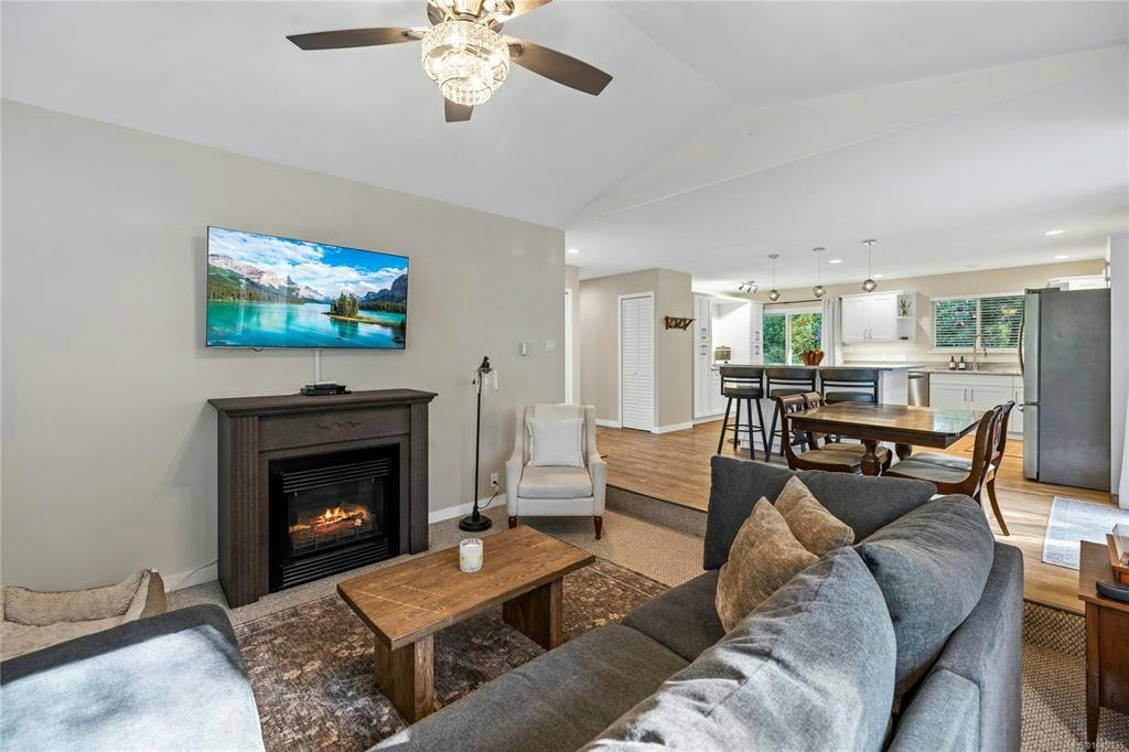 1564 Hurford Avenue, Courtenay, BC, V9N 6X3 - 12