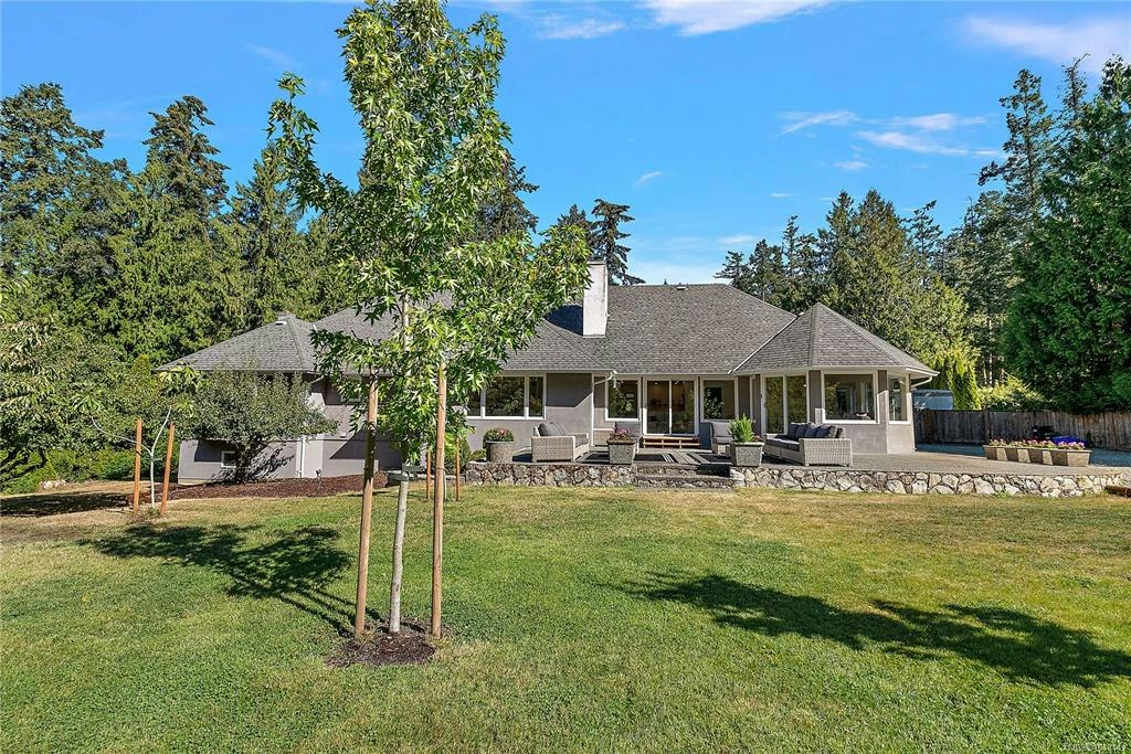 657 Cromarty Avenue, North Saanich, BC, V8L 5G6 - 66