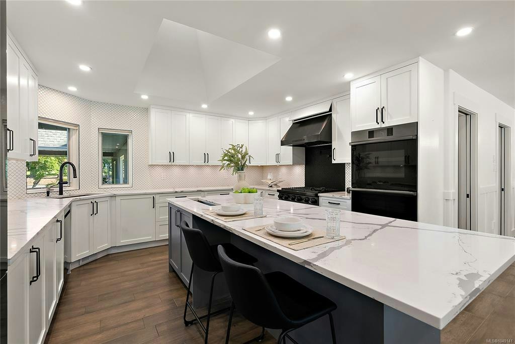 657 Cromarty Avenue, North Saanich, BC, V8L 5G6 - 14