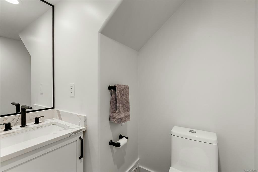 657 Cromarty Avenue, North Saanich, BC, V8L 5G6 - 30