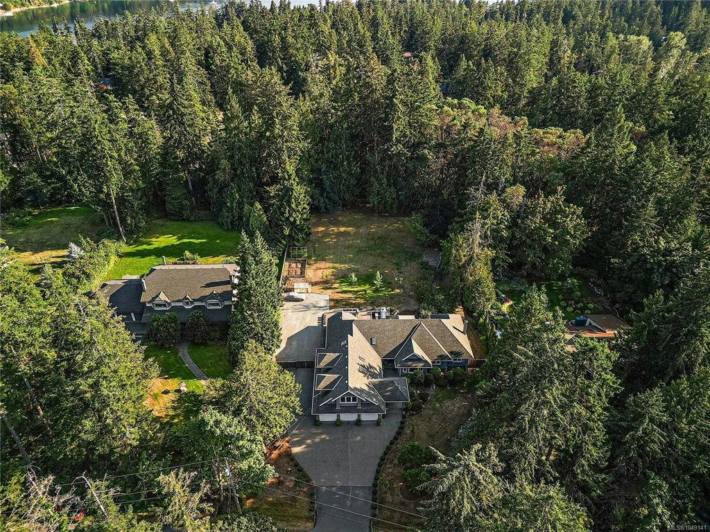 657 Cromarty Avenue, North Saanich, BC, V8L 5G6 - 72