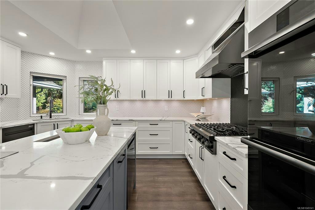 657 Cromarty Avenue, North Saanich, BC, V8L 5G6 - 15