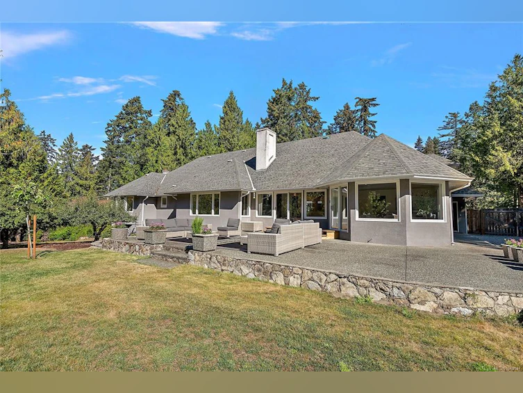 657 Cromarty Avenue, North Saanich, BC, V8L 5G6 - 68