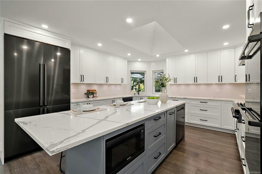 657 Cromarty Avenue, North Saanich, BC, V8L 5G6 - 17