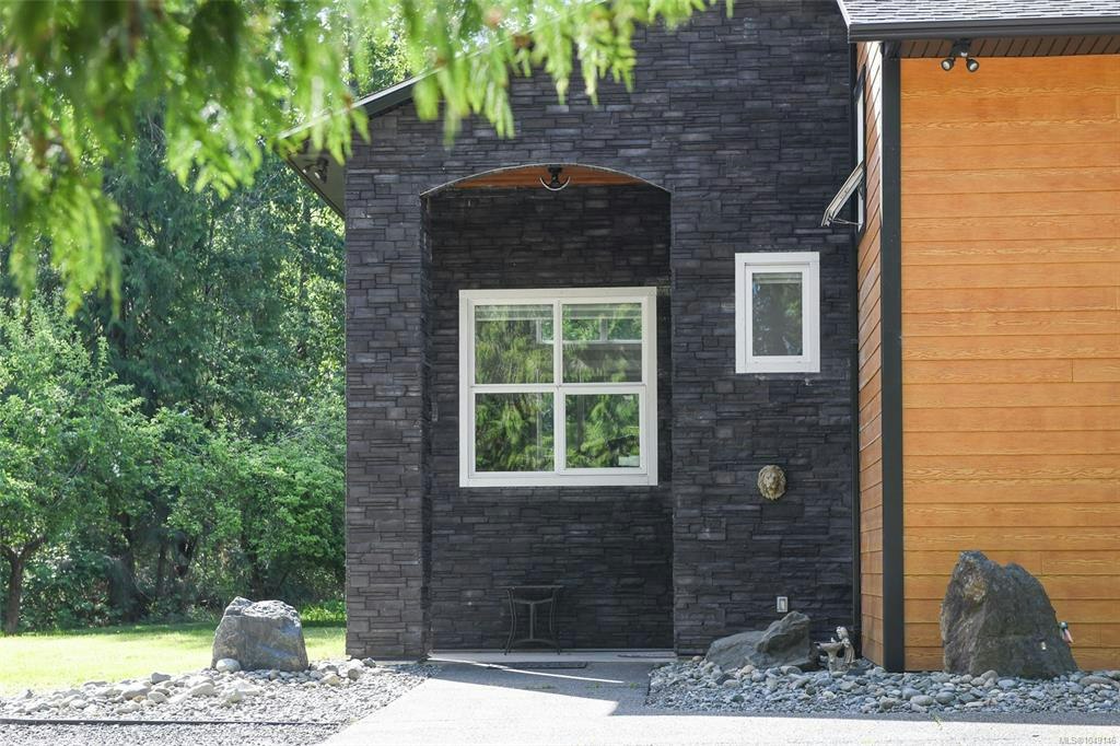 3550 Cumberland Road, Cumberland, BC, V0R 1S0 - 2