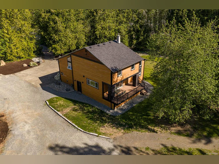 3550 Cumberland Road, Cumberland, BC, V0R 1S0 - 57
