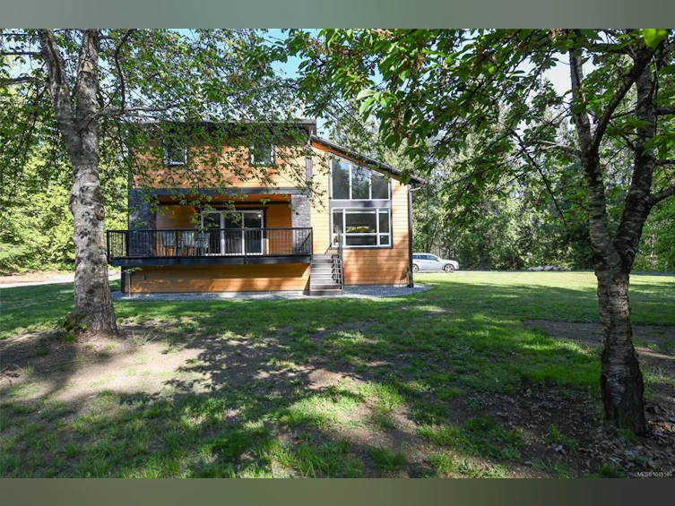 3550 Cumberland Road, Cumberland, BC, V0R 1S0