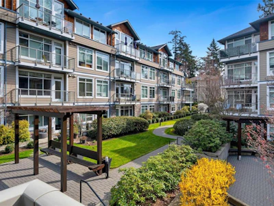 302-608 Fairway Avenue - 2