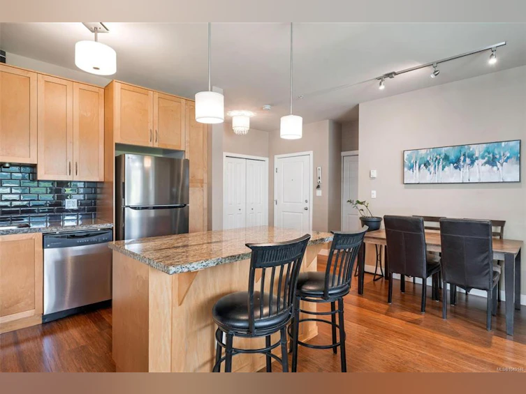 302-608 Fairway Avenue, Langford, BC, V9B 2R5 - 5