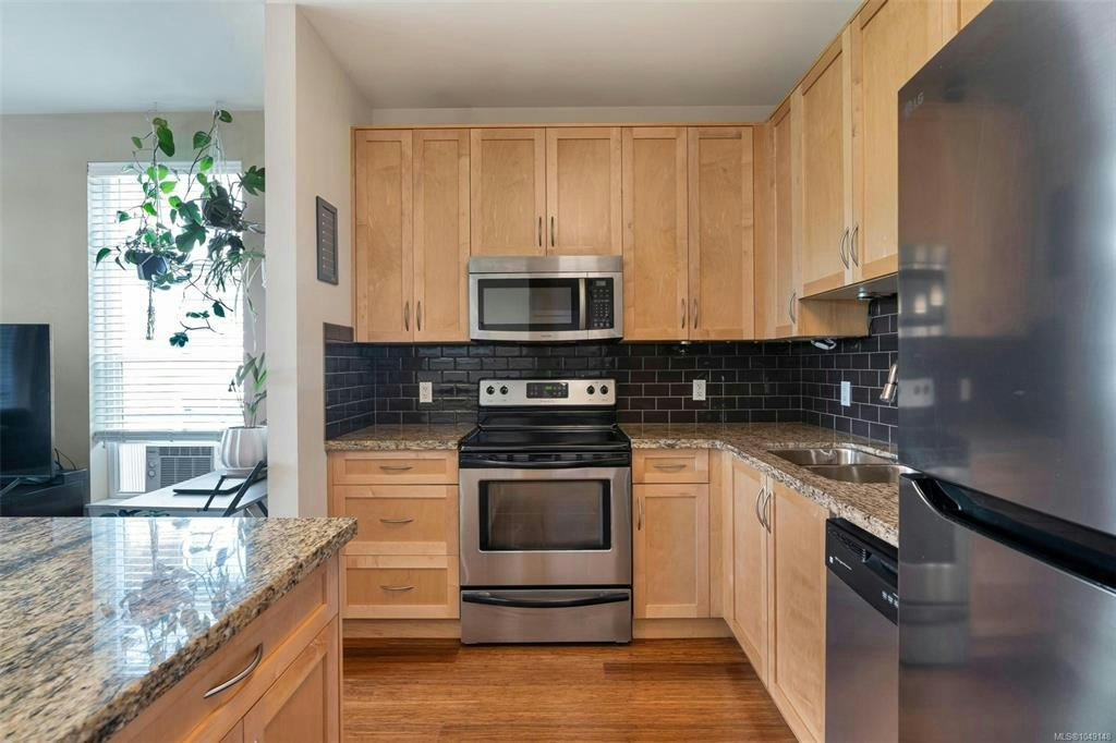 302-608 Fairway Avenue, Langford, BC, V9B 2R5 - 4