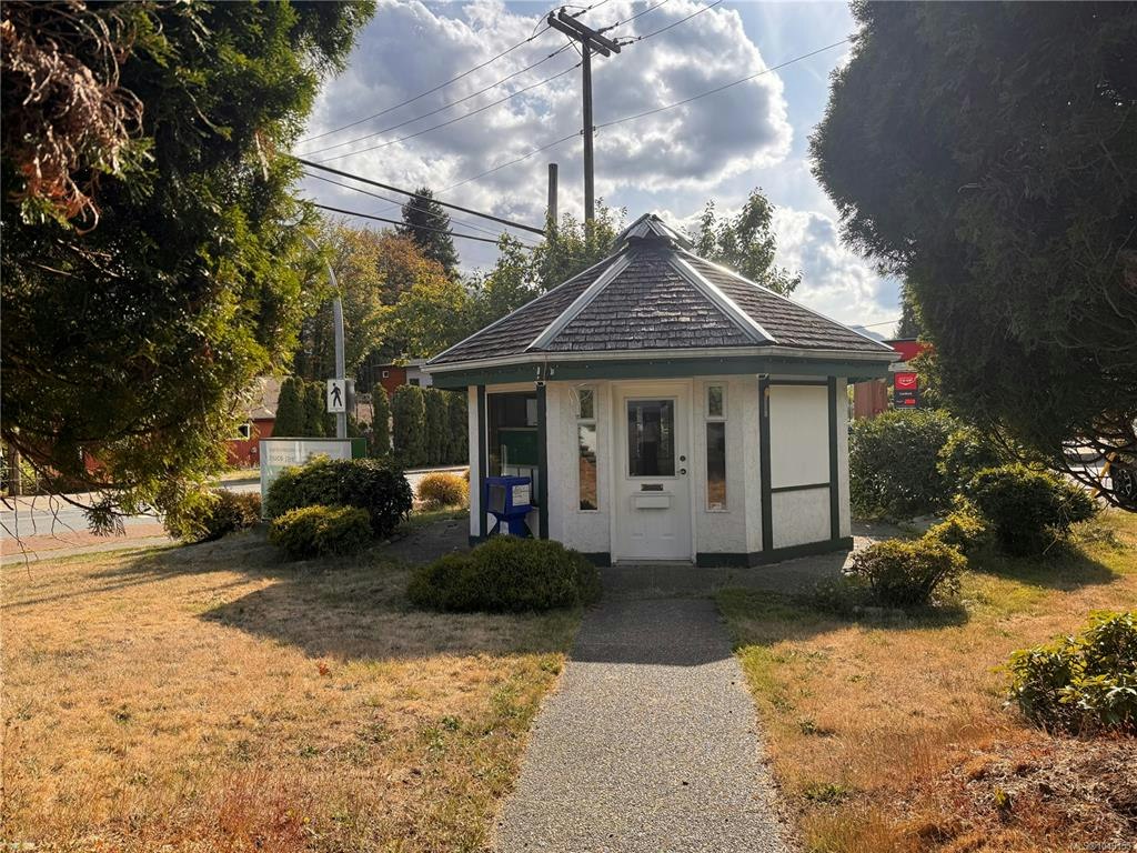 149 Cowichan Lake Road - 3