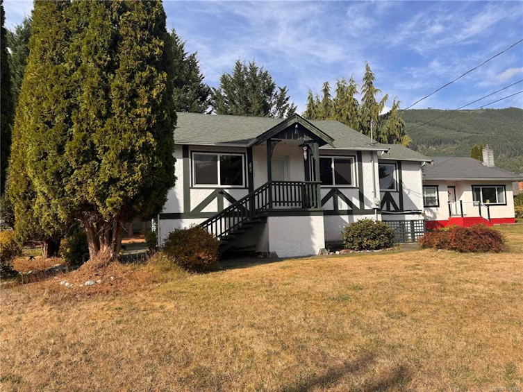 149 Cowichan Lake Road, Lake Cowichan, BC, V0R 2G0