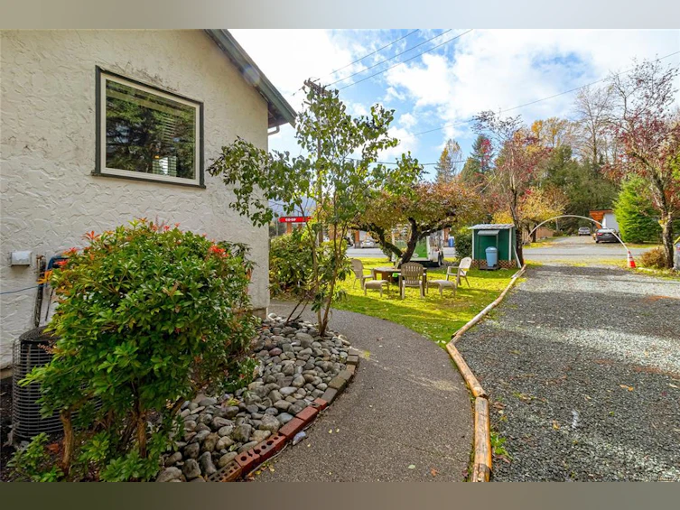 149 Cowichan Lake Road, Lake Cowichan, BC, V0R 2G0 - 15