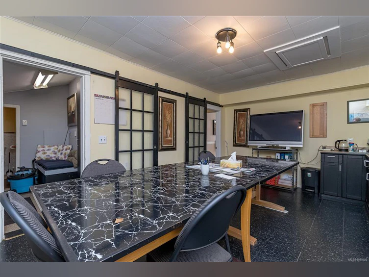 149 Cowichan Lake Road, Lake Cowichan, BC, V0R 2G0 - 8