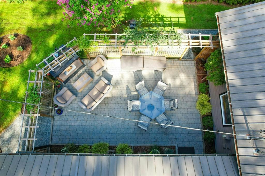 1126 North Road - 4