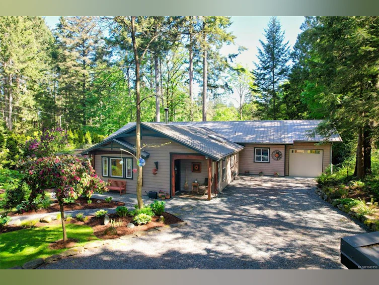 1126 North Road, Gabriola Island, BC, V0R 1X3 - 48