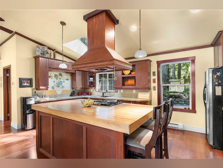 1126 North Road, Gabriola Island, BC, V0R 1X3 - 5