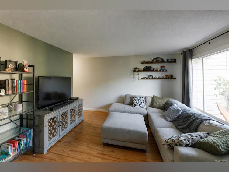 203-1908 Bowen Road, Nanaimo, BC, V9S 5S6 - 4