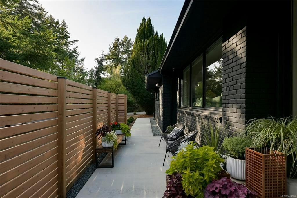 2860 Tudor Avenue - 5