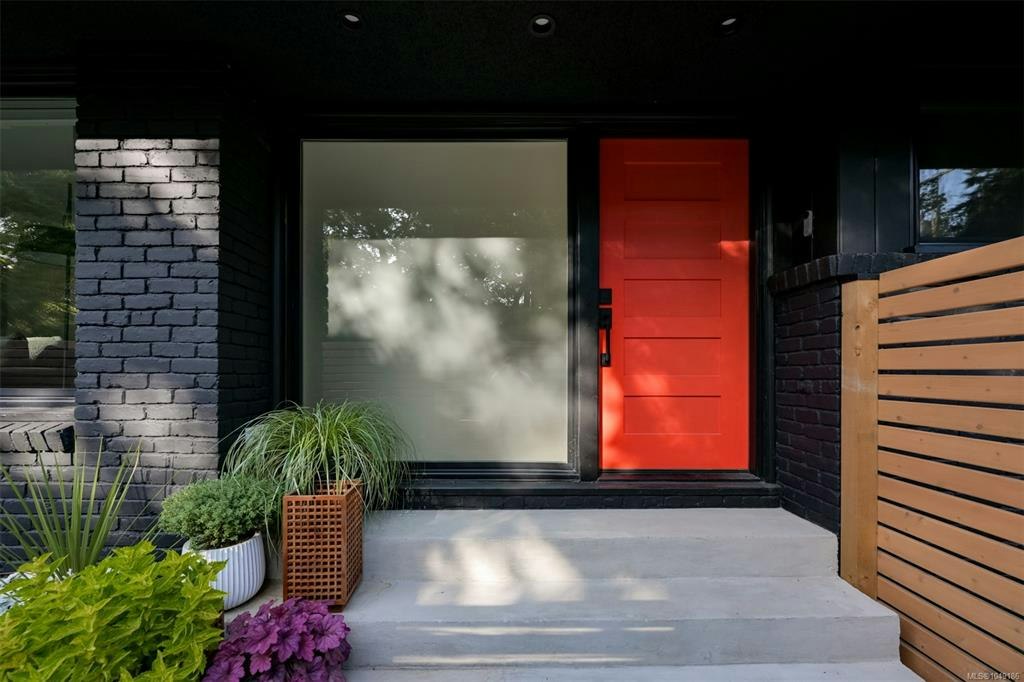2860 Tudor Avenue - 4