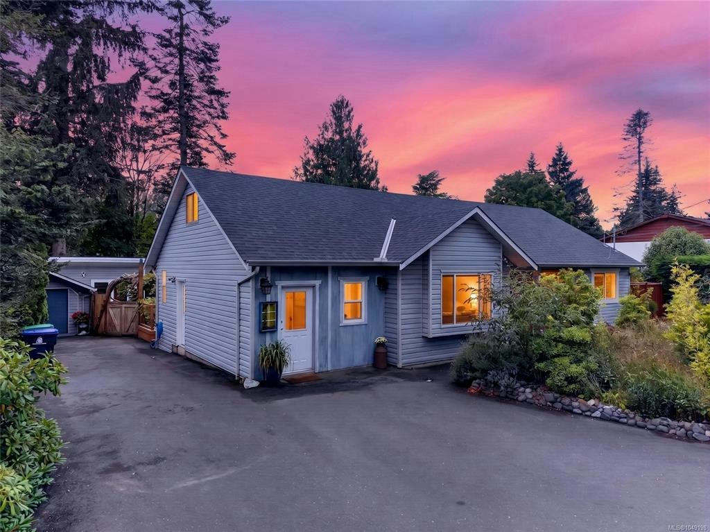 1675 Noel Avenue, Comox, BC, V9M 2G4
