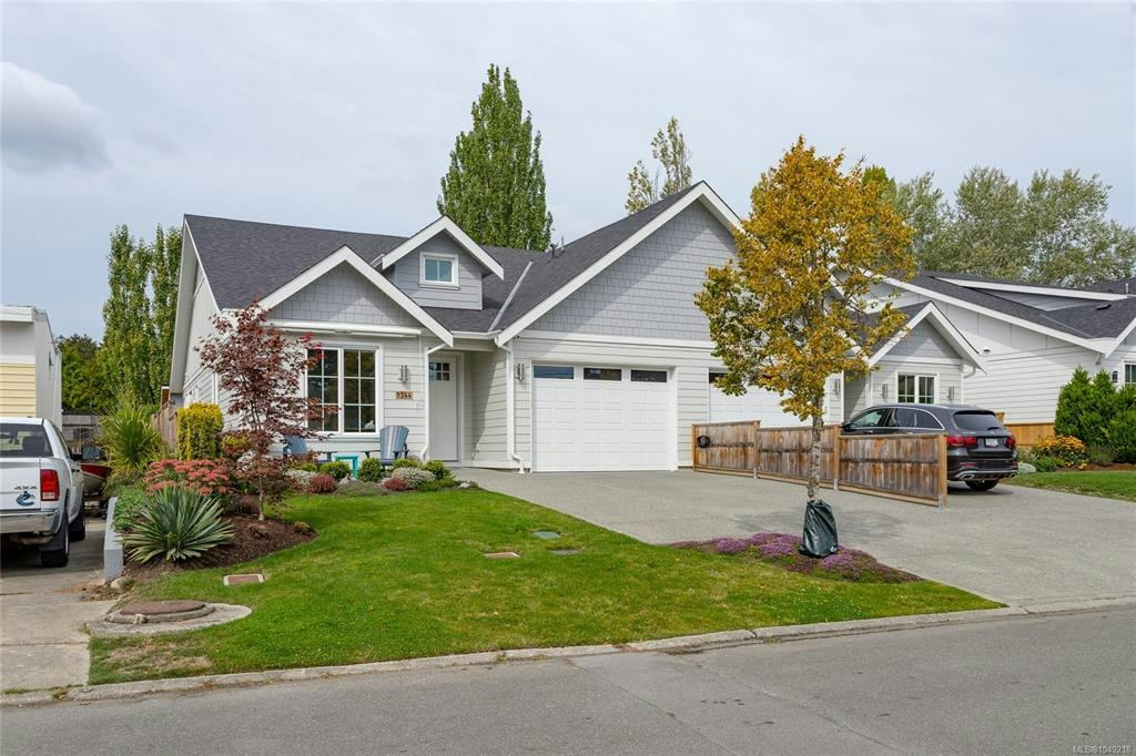 9344 Maryland Drive, Sidney, BC, V8L 2R3