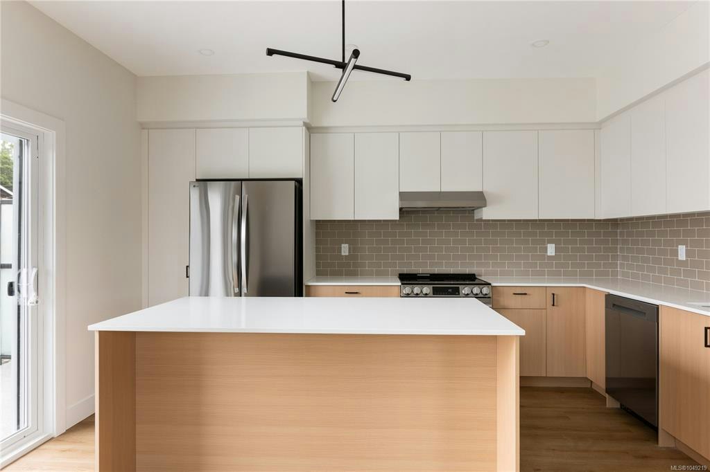 1-913 Dale Street - 5