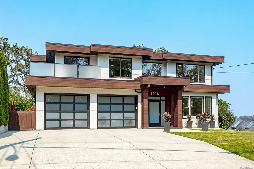 1518 Shorncliffe Road, Saanich, BC, V8P 2T4