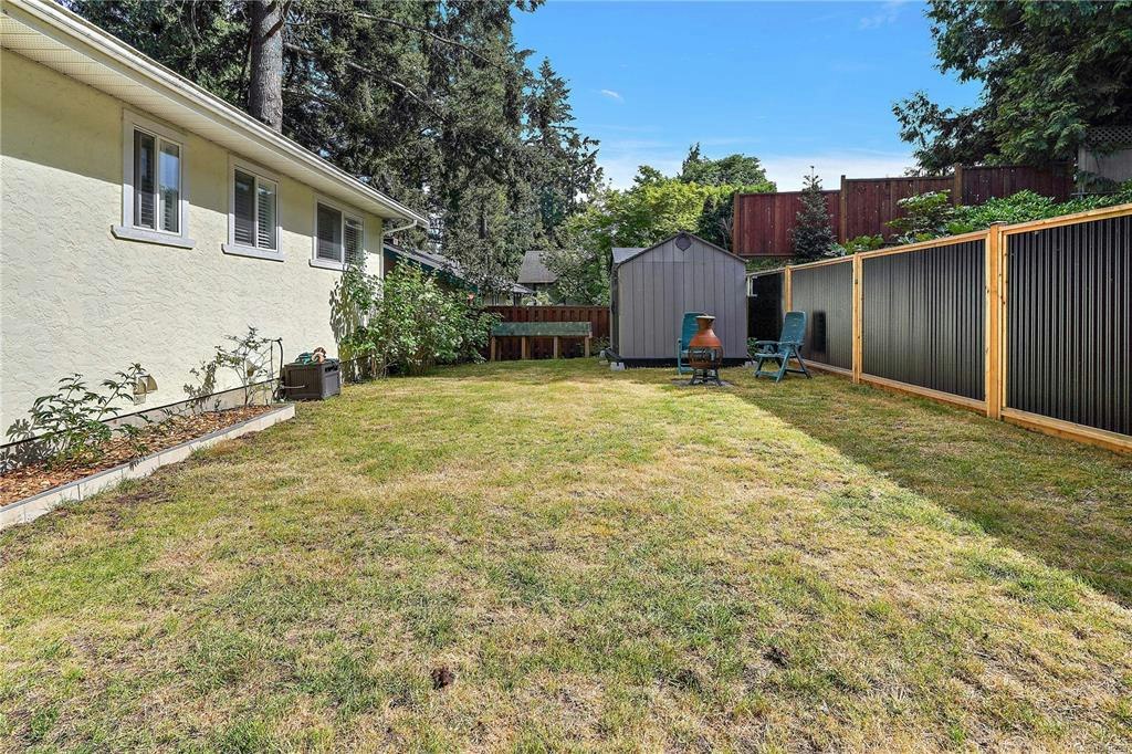 6864 East Saanich Road, Central Saanich, BC, V8Z 5Y9 - 56