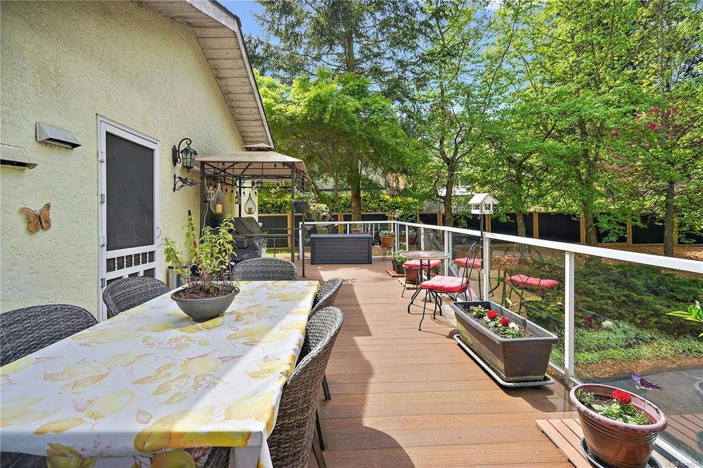 6864 East Saanich Road, Central Saanich, BC, V8Z 5Y9 - 35