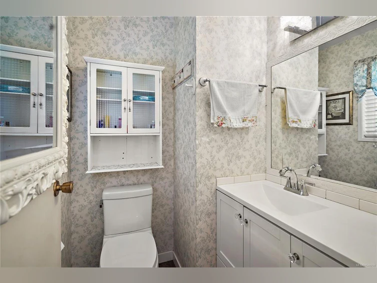 6864 East Saanich Road, Central Saanich, BC, V8Z 5Y9 - 25