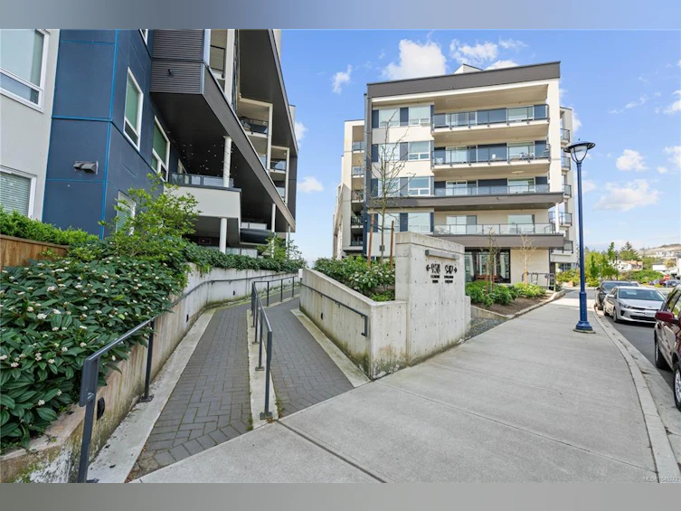 205-947 Whirlaway Crescent, Langford, BC, V9B 6Z9 - 42
