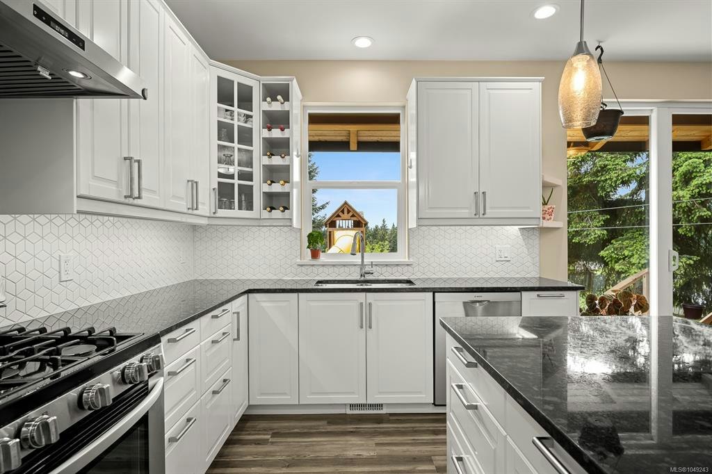 405 Rockland Road, Campbell River, BC, V9W 1N7 - 4