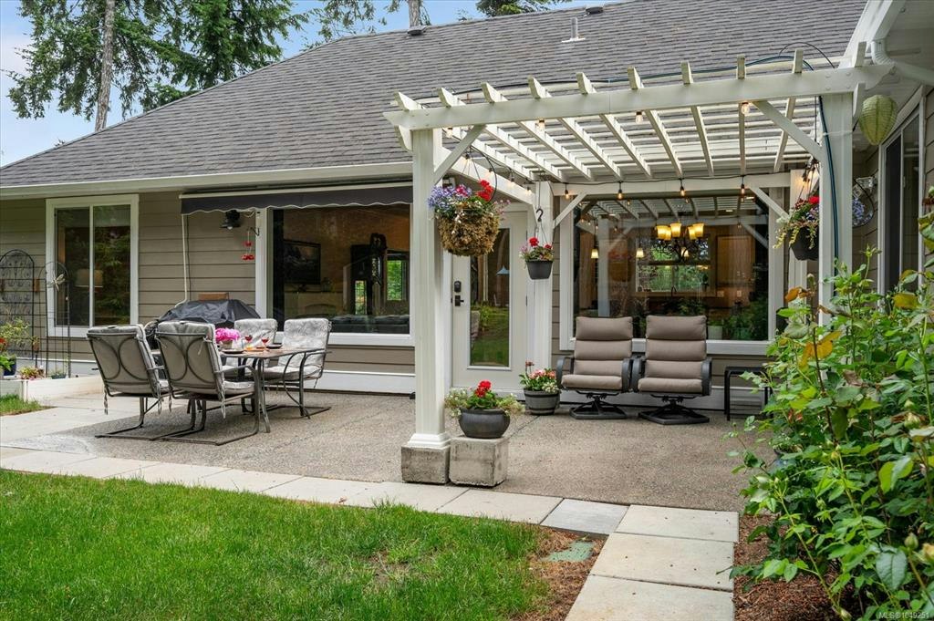 3936 Creekside Drive, Bowser/Deep Bay, BC, V0R 1G0 - 38