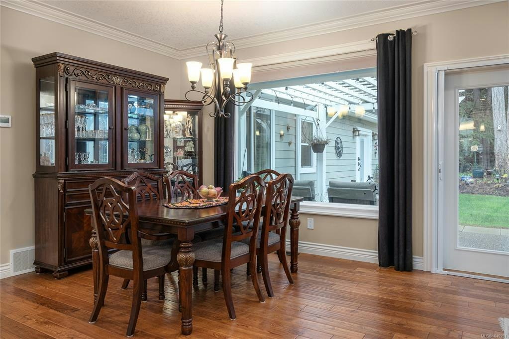 3936 Creekside Drive, Bowser/Deep Bay, BC, V0R 1G0 - 7