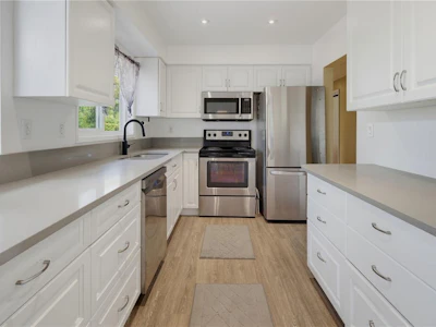 4260 Springridge Crescent - 5