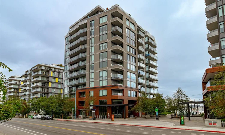 402-369 Tyee Road