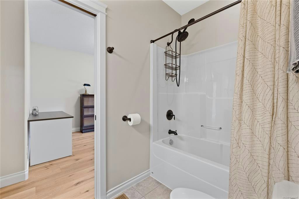 1635 Stone Lake Drive, Nanoose, BC, V9P 9L1 - 31