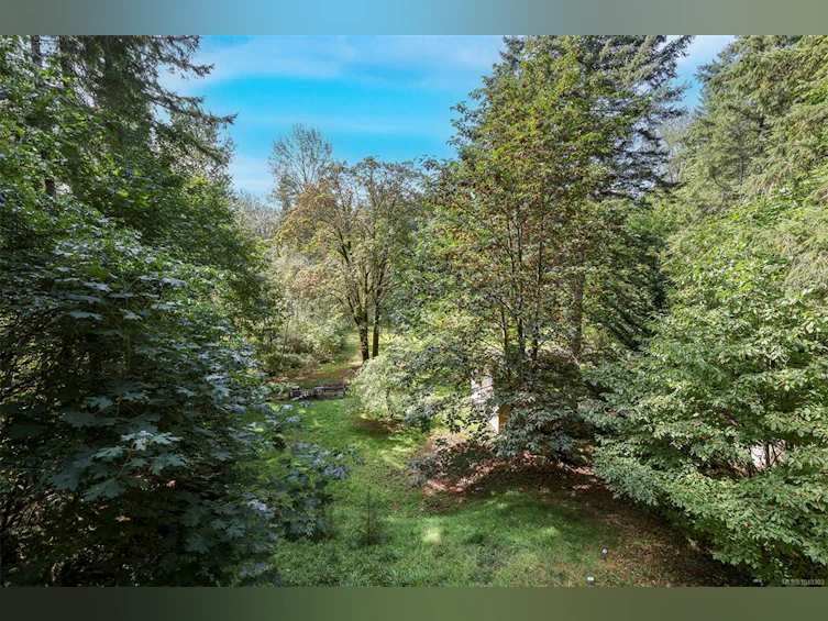 4026 Macaulay Road, Black Creek, BC, V9J 1C8 - 30