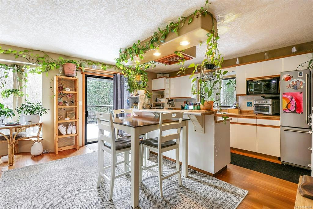 4026 Macaulay Road - 4