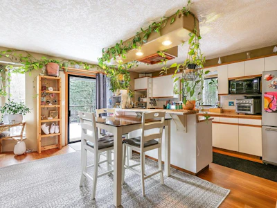 4026 Macaulay Road - 4