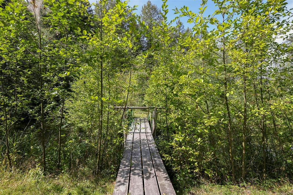 4026 Macaulay Road, Black Creek, BC, V9J 1C8 - 35