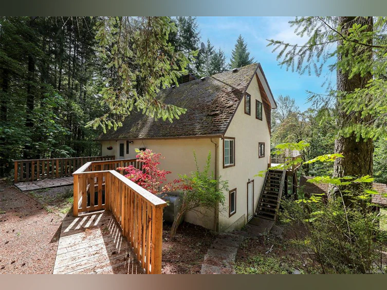 4026 Macaulay Road, Black Creek, BC, V9J 1C8
