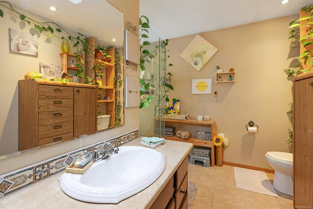 4026 Macaulay Road, Black Creek, BC, V9J 1C8 - 7