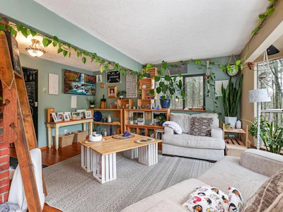 4026 Macaulay Road - 3
