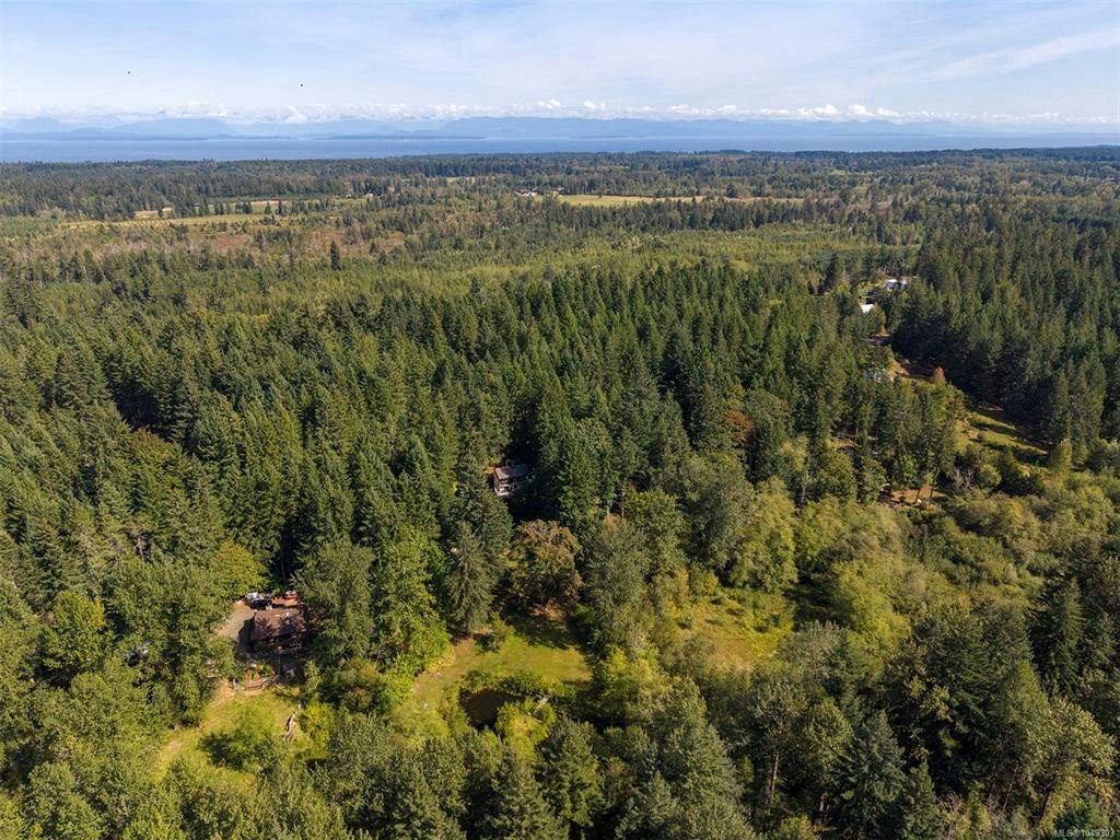 4026 Macaulay Road, Black Creek, BC, V9J 1C8 - 20