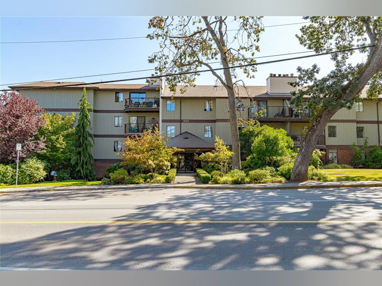 109-1655 Begbie Street, Victoria, BC, V8R 1L4